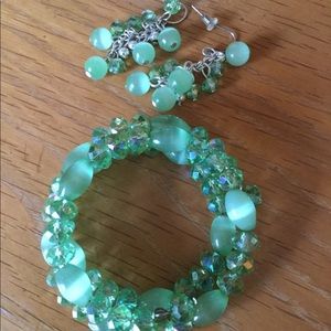 Earings and bracelet set